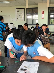 1071019八年級社區高中專業群科參訪